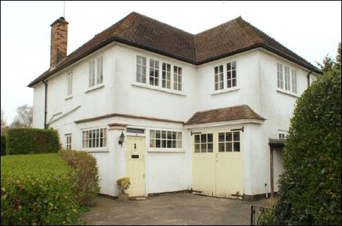 16 Brunner Close